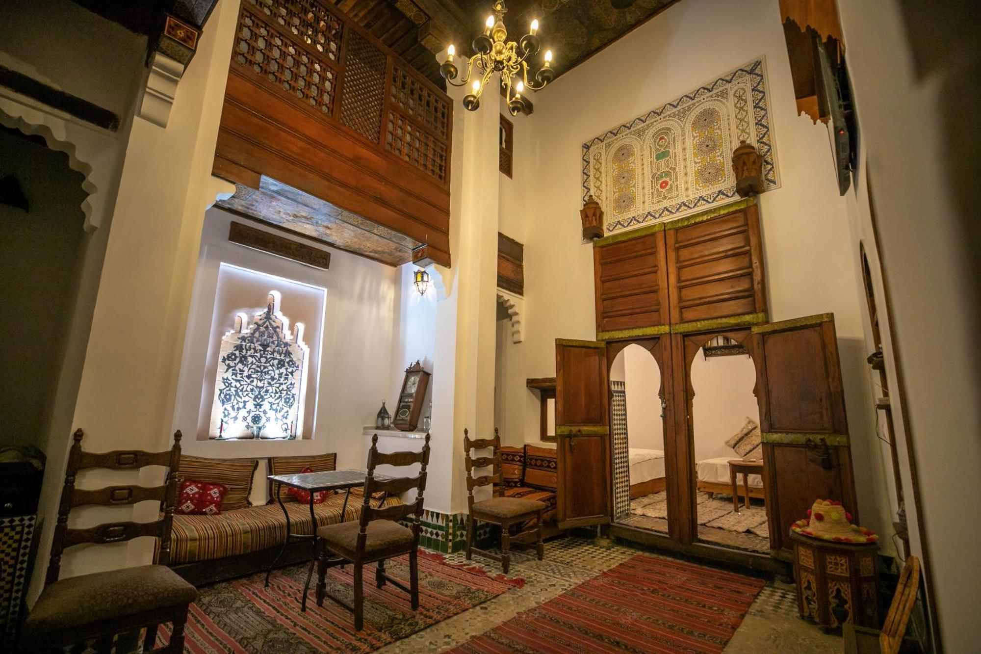 Dar Authentic Fes - Familly Hosting Bed & Breakfast Exterior photo