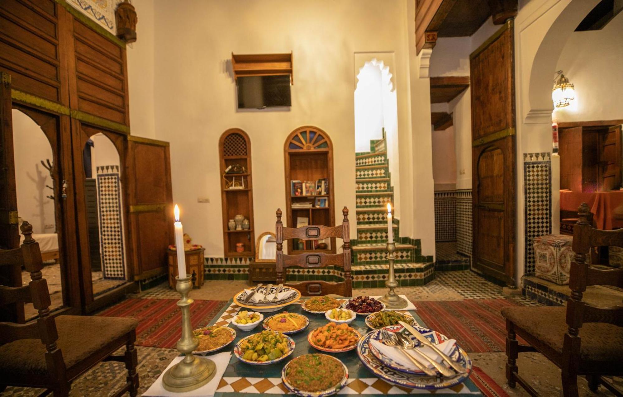 Dar Authentic Fes - Familly Hosting Bed & Breakfast Exterior photo