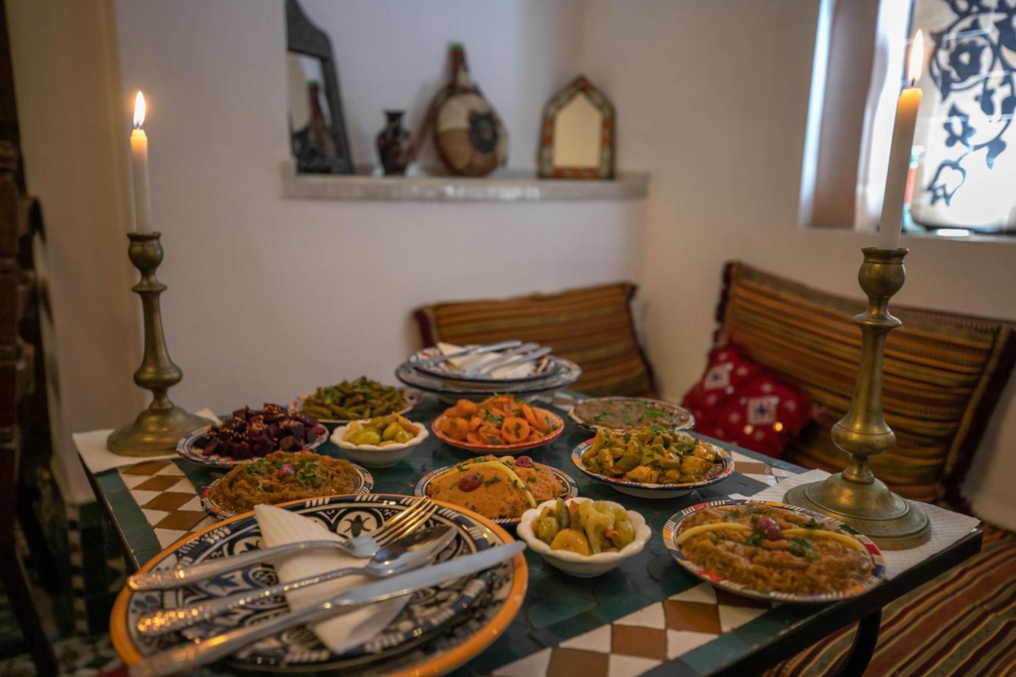 Dar Authentic Fes - Familly Hosting Bed & Breakfast Exterior photo